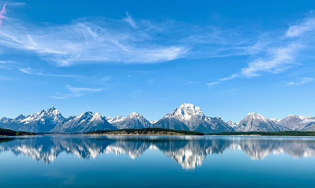 Paysage du Grand Teton utilisé pour illustrer le popup vacances de votre spécialiste en drainage lymphatique Vodder et massage bien-être à Antibes